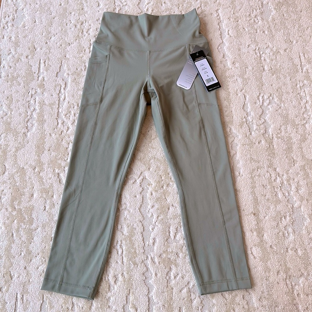 NWT Yogalicious Lux Powerlux Hi-rise Capri leggings size S Oregano Green